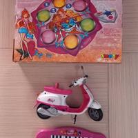 Anche singolar.Vespa,tappeto dance e pianola WINX