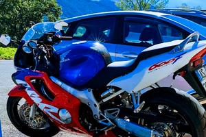 Honda cbr600f anche permuta con altre moto 