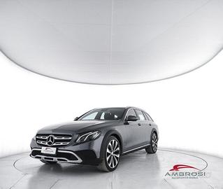 MERCEDES-BENZ E 220 220 d 4Matic Auto Business S
