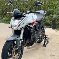 Honda Hornet depotenziata