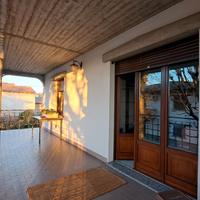 Vendita unità abitativa di casa bifamigliare