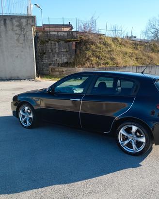 Alfa Romeo 147 Q2 1.9 jtdm