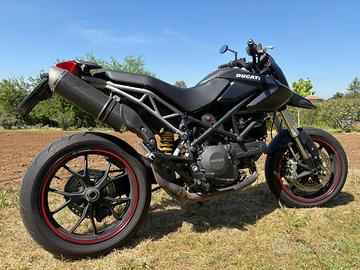 Ducati Hypermotard 796 Termignoni nera