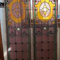 coppia vetrate artistiche antiche