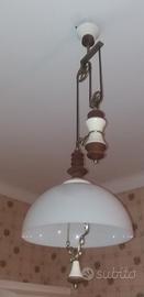 Lampadario bianco con saliscendi in porcellana