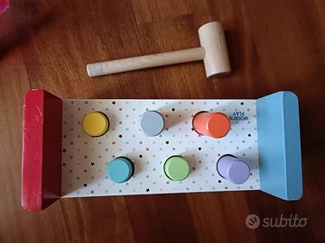 gioco con martello 