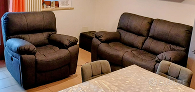 Divano + poltrona NUOVI in garanzia + trasporto
