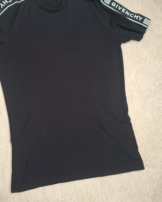 🔥 GIVENCHY PARIS  – T-shirt Nera Stupenda 🔥