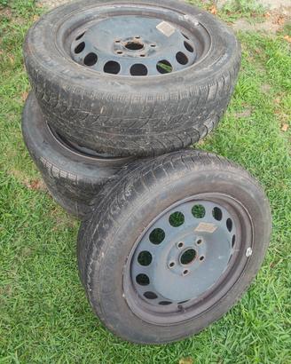 cerchi in ferro 16 pollici 5 fori Volkswagen golf 