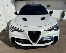 Alfa Romeo Stelvio 2.9 Bi-Turbo V6 510 CV AT8 Quad