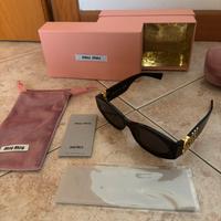 Occhiali miu miu neri ottimi