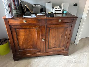 Cassettone noce fine Ottocento.