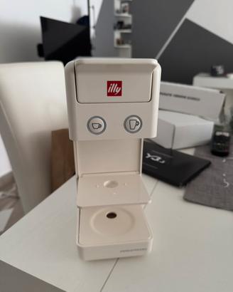 macchinetta illy nuova