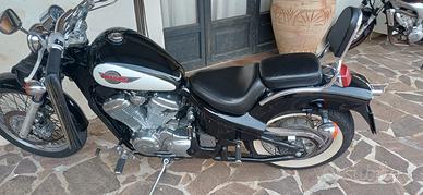 moto custum honda shadow vt 600 anno 1995