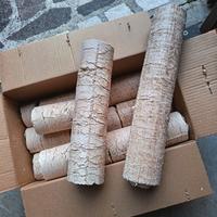 Tronchetti ecologici di segatura pressata