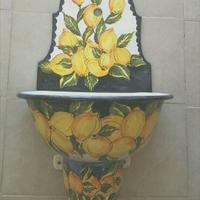 Fontana giardino decorata Vietri blu limoni casa40