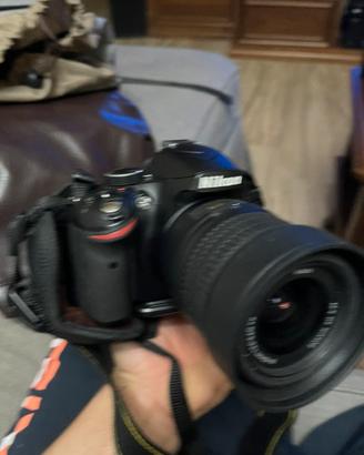 Fotocamera Nikon D3200 piu molti accessori