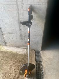 Tagliabordi a batteria