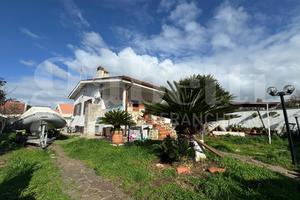 Villetta Trifamiliare Ardea [Cod. rif 3289995VRG]