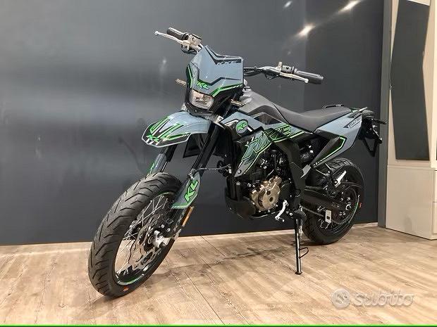 Nuovo motard kl kxe 125-mot.lc piaggio