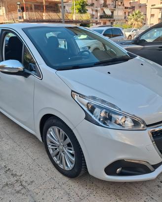 Peugeot 208 - 1.6 100 CV NAVIGATORE | LED