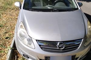 Opel Corsa D 1.2 Benzina – 80 CV – 157.000 km