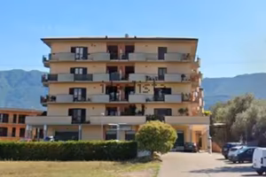 Quadrilocale Telese Terme in  Via Roma, 233