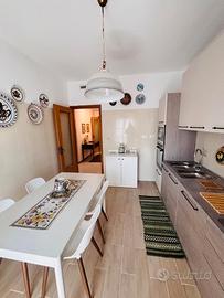 Elegante appartamento scala greca