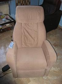 Poltrona New Relax con funzione massaggio shiatsu