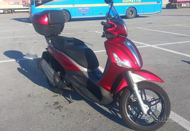 Piaggio Beverly 350 - 2012