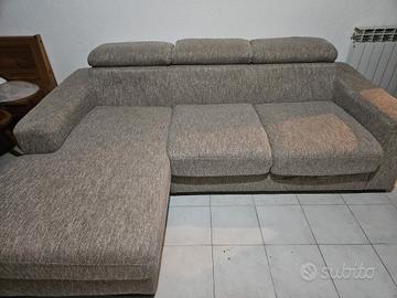 Divano letto grigio scuro 