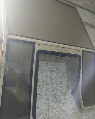 Parabrezza per trattori