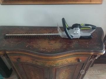 tagliasiepi a batteria 