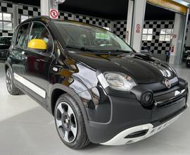 FIAT Panda 1.0 FireFly Hybrid Pandina CROSS con