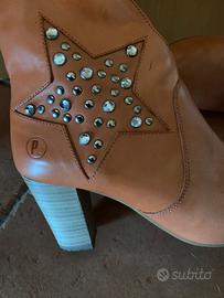 Stivaletti in pelle e strass