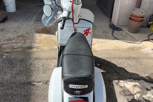 Vespa px 200