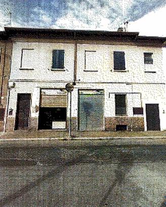 Immobile in asta di 50 m² con più di 5 locali a Le