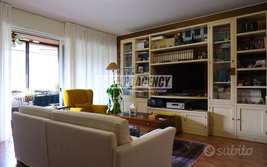 SPLENDIDO 4 LOCALI PIANO ALTO !!