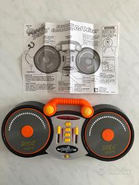 Electronic DJ mixer rock tunes