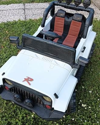 Macchina elettrica jeep bambini 