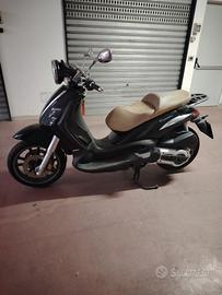 piaggio Beverly 500