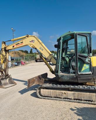 Escavatore Yanmar ViO 75