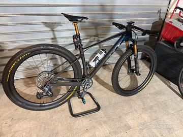 Scott scale rc team M