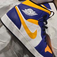 Nike Jordan Lakers