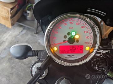 Moto Guzzi V9 - 2016