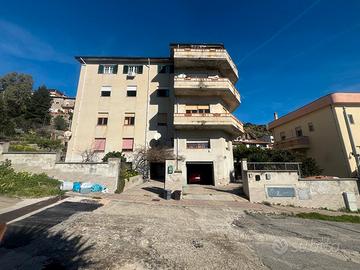 Bosa Ampio e stupendo Appartamento 1 Piano 180 mq