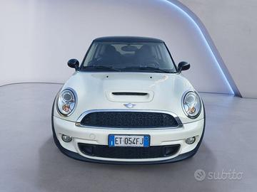 MINI Mini Cooper SD 2.0 143 CV AT