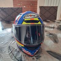 Casco suomy