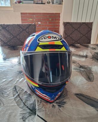 Casco suomy