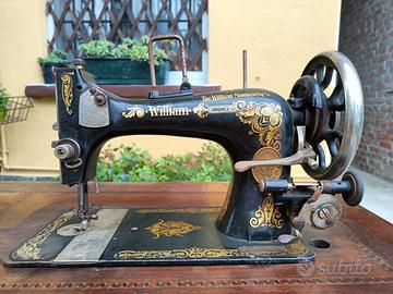 MACCHINA DA CUCIRE VINTAGE